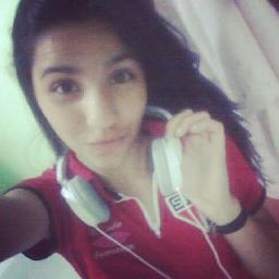 feeh_martinsS2's profile picture. Se nao faz sentido descote comigo ,nao è nada de mais.. Sao maguás passadas Escolha outra estrada e nao olhe pra Tráz.....