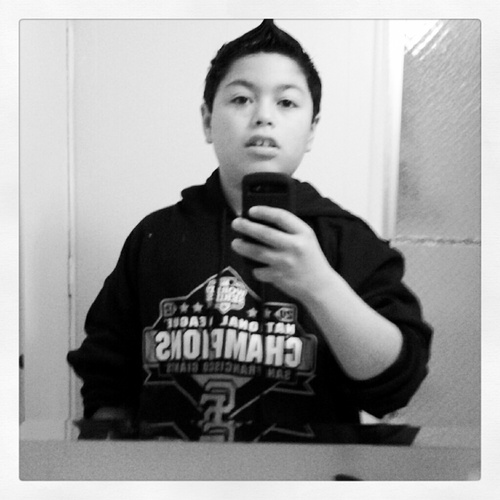 JOHN F.KENNEDY MIDDLE SCHOOL 11YEARS OLD SHUFFLER NICE I FOLLOW BACK SO PRESS THAT BOTTON AND FOLLOW ME