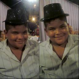eu sou  john deyvison oliveira da silva tenho 13 anos moro em manaus no bairro novo israel moro com os meu pais e meu irmao