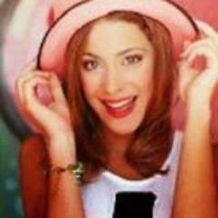 Violetta a nova serie da disney com a participação de Martina Stoessel ( Tini), Pablo Espinosa , Mercedes Lambre,Jorge Blanco .