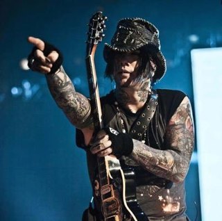 Forum et Fans club de Dj Ashba France !!! Guitariste Leader de sixx:Am et Guns n Roses