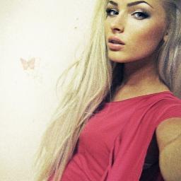 Official twitter Model Alena Shishkova