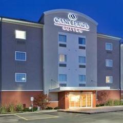 Enjoy a brand new, spacious suite when you choose our extended stay hotel for your travels to Kalamazoo, Michigan. Book you stay today by calling 269-270-3203.