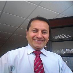 Ingeniero Civil - MBA Especializado en Dirección General y Especialista en Gerencia de Proyectos Bajo la Guia del PMBOK .