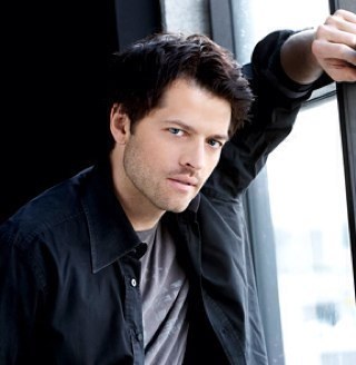 Im Cas. Im currently hiding behind a facade of innocence, plotting if i should return or not. {RP\ 18+} But I'll still make you a sandwich if you want.