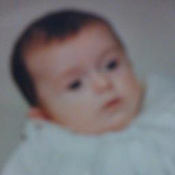 Hi im erblina and im 12 :D i love one direction , my famyli , my friends , and please folow mee ...