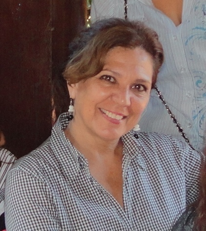 Viuda, con tres maravillosos hijos: dos varones y una niña que son la razón de mi existencia!