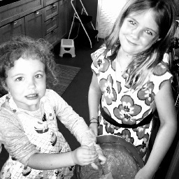 whiningdining's profile picture. A foodie mom who is trying her best to feed her kids healthy, delicious food with a few sweet treats on the side. Passionate about teaching kids 2 luv veggies!