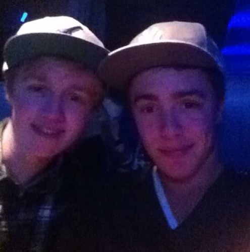 Q_020's profile picture. 