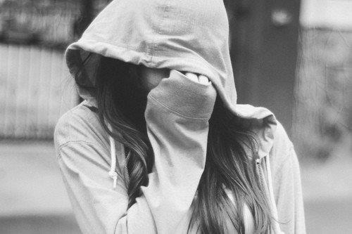 Im just your average unnoticed girl who's just trying to survive in life... Follow me & I'll follow back