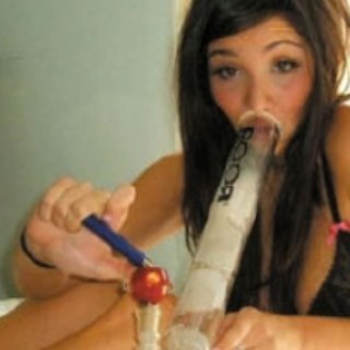 two stoner chicks...nothing better.