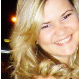 Eu sei que um grande amor não é fácil de se encontrar mais difícil ainda é deixar de gostar! (8)