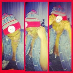 CHILIN GETTING THIS MONEY HITTING PARTY AND ECT WITH MY HOME TEAM JUS GET AT ME