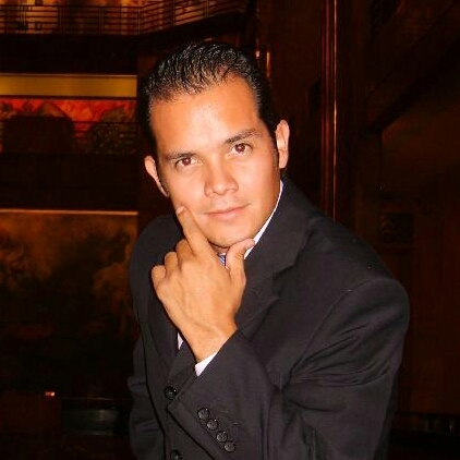 Enamorado de mis hijos #MiaSinFb y #LuisitoSinFb, soy Director Gral. de LM IMAGE STUDIO Producciones, soy Locutor de radio en https://t.co/iwQi8G2qwo