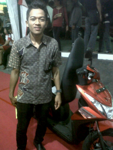 IrsanMesenger's profile picture. Gemar pada musik pop slow, membaca artikel menarik, main game, syg ma orang tua and kluarga, an pacarkulah, trus tmn2 gua,