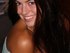 I am new at this i love pizza going out with friends did i mention having c2c more of me above