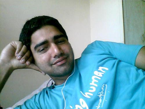 Nature Loving Person, enjoy music and sports everyday, looking forward to settle abroad if possible
