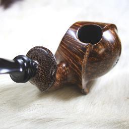 I make stuff, fix stuff, design stuff. I love my wife and 4 kids. And I aspire to be a better man. For pipes, http://t.co/bSySYg5c4v gb@gbatsonpipes.com