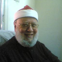من قيادات الاخوان المسلمين
ليسانس حقوق جامعة الاسكندريه
خبير فى مجال الاسرة
له عدة مؤلفات اشهرها العشرة الطيبة