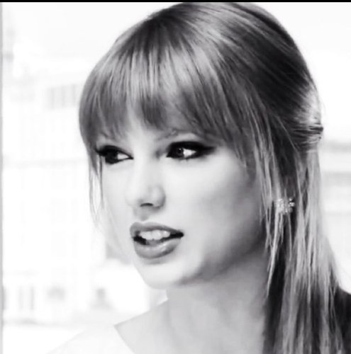 Welcome to SwiftPlanet! 1989 Amsterdam was MAGICAL @taylorswift13