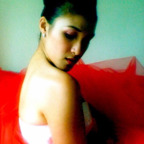 shella1201's profile picture. Happy-go-lucky