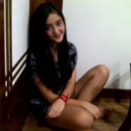 Pard @Rantyaprilyy | SINGLE (?) | Heart Series SCTV. Senin-Jumat, 17.00 as luna kecil | 15-12-2012 | I'm hottest & oktizen :D
