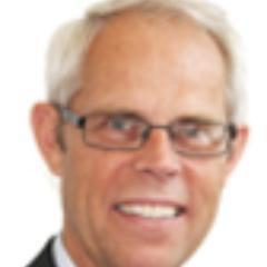 Glad pensionär som gillar fågelskådning, resor, min katt Gusten och Skåne.