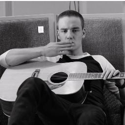 HELLO!!! I'm a directioners,i love 1D,i love Liam,Harry,Zayn,Niall and Louis.Follow me! than i will follow you back! i'm serious!!!