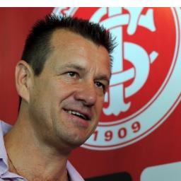 Ex Técnico da Seleção...Novo Comandante do @SCInternacional... acabo a moleza... zona de conforto & cia o INTER vai jogar Bola!!!
 FAKE OFICIAL!!! ®