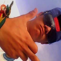 um mulekee cheio de alegria e ousadia KSPOAKSPOAKSAPO e pronto pro que vier '-' add ae msn -higorfs10@hotmail.com