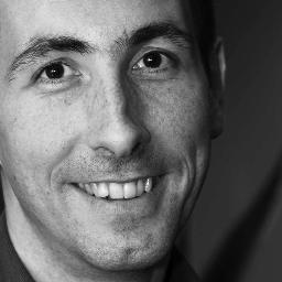 Innovation + e-Commerce + IoT + smartphone + Réseaux sociaux + Photo Nikon