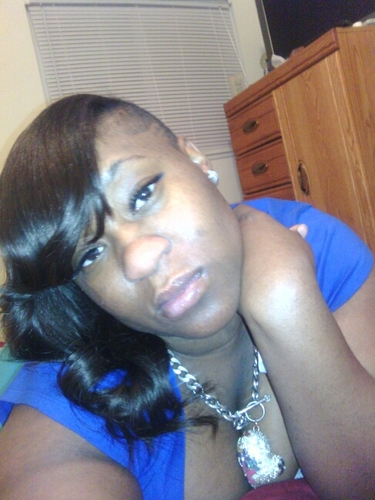 A best friend nd sister nd Idgaf wat ppl say nor think about me scarlett o'hair ....so kick rocks btc..