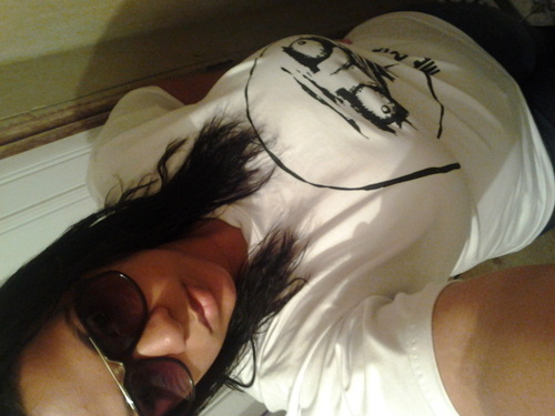 Nome: @RosanaC_Restart 
Função: Amaaar a banda RESTART ♥
Amo todos vcs da @RockRestart @PeLanzaRestart @KobaRestart @PeLuRestart @ThomasRestart