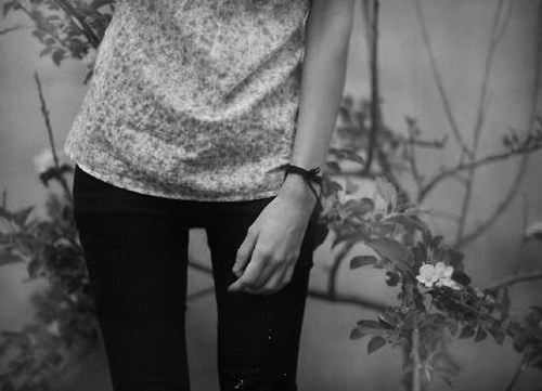 Where there is good, there is evil. This world is beautiful, I just wandered into the dark shadowy crevices. 5'3 UGW: 73 lbs