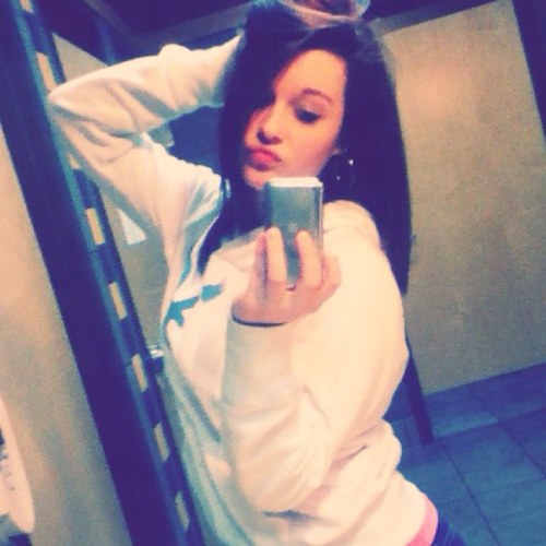 The name is selena, i am a really nice person till you give me a reason not to like you , i go to #sevierville county high. Wanna know more hmu .