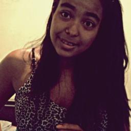 When she was just a girl
She expected the world
But it flew away from her reach
So she ran away in her sleep

And dreamed of para-para-paradise