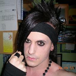 Alternative Boy-Vlogger! Cosplay and Visual kei/japan/manga/anime Lover.!