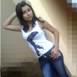 ?eu? aquela que vc nunka sera essa menina é de ouro quem me adora é d prata e quem me odeia é um cachorro vira lata bjosssssssssss