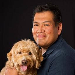 Consultor de TecnoIogias de Información de profesión, fan de la industria automotriz, aficionado del periodismo, Comunicador Profesional Interespecies.
