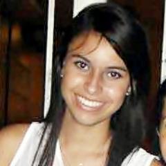 Eu gosto de pessoas que tiram sorrisos de mim quando eu menos espero. (8)