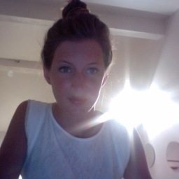 violettelea's profile picture. 