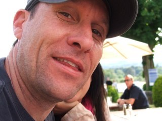 Andyjthorne's profile picture. Cardiff born Cardiff bred and when I die I'll be Cardiff dead