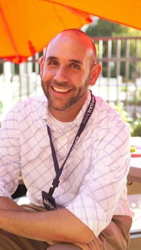 Foodie, wine fan, community activist and overall passionate guy.