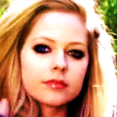 Tudo está mudando quando eu viro de costas eu fico fora de controle eu sou inconstante.
(Avril Lavigne)