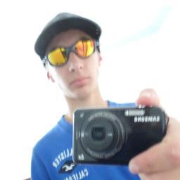 alisson *-*, queem seguir, sigo de voltaa!
adc noo Facebook!