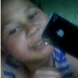 Fã do @luansantana a 3 anos *-* a busca do abraço! Sua opinião sobre mim ser fã? NÃO ME IMPORTO COM ISSO só me importo com um sorriso do meu anjo =)