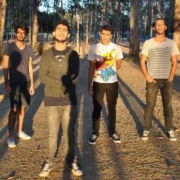 @teethgrin - Guitarra/voz --- @tmartiiins - Guitarra --- @paulovsa_ - Baixo/Voz ---- @Kaiocrut - Bateria