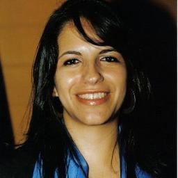 Apenas:Serva do Senhor,  esposa do @Rodolfogads, mãe, executiva,