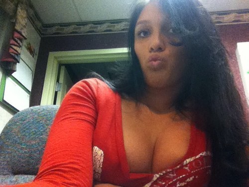 Live life to the fullest:) im 21 siclian im a full time student / mom/ model an keep a smile on 2 blessed to be stressed