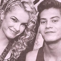 É fã de luar? então segue aki! since: 05/01/12 . @lua_blanco e @aguiarthur 7letras, 3 palavras, 1 sentimento : EU TE AMO ! Oficializado pelo @aguiarthur